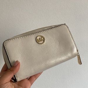 Michael Kors Accordion Zip Wallet/Clutch